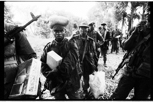 kmh3 Child Soldiers in the Congolese National Army FARDC— Armed Forces of the Democratic Republic of Congo. Photo copyright 2006 Keith Harmon Snow.